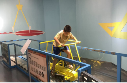 “方轮车”体验