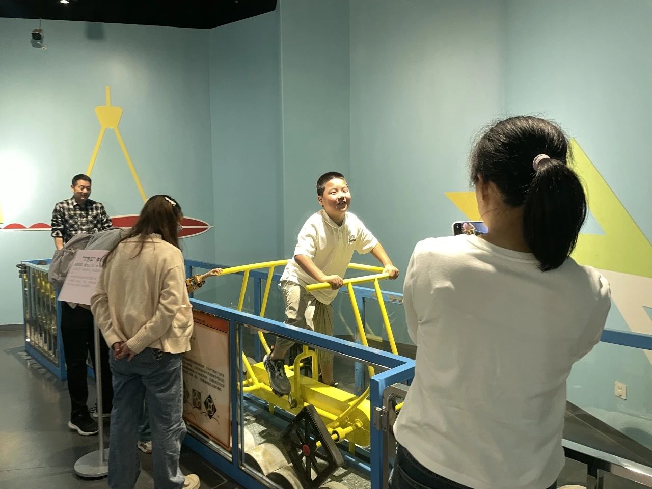 “方轮车”体验